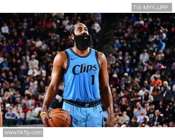 哈登成为本赛季三分球第一人！