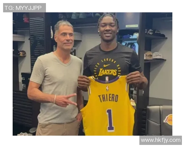 湖人主力宣布因膝伤将休战三周，对球队影响几何？